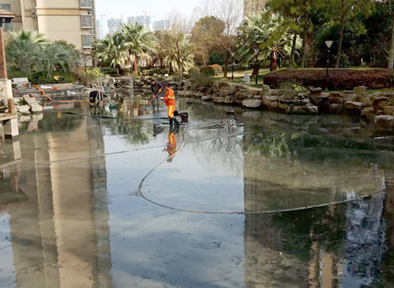 普洱景观池淤泥清理